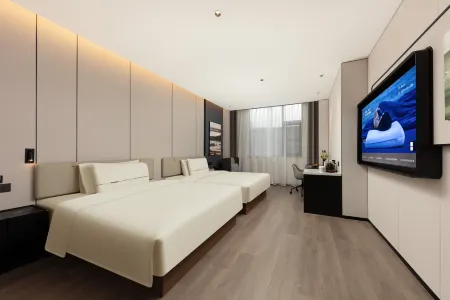 AtourHotel Chongqing optical Valley park liangjiang Xingfu Square Отели рядом с достопримечательностью «Чунцинская долина радости»