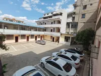 Yimen Sijichun Hotel - Parkering