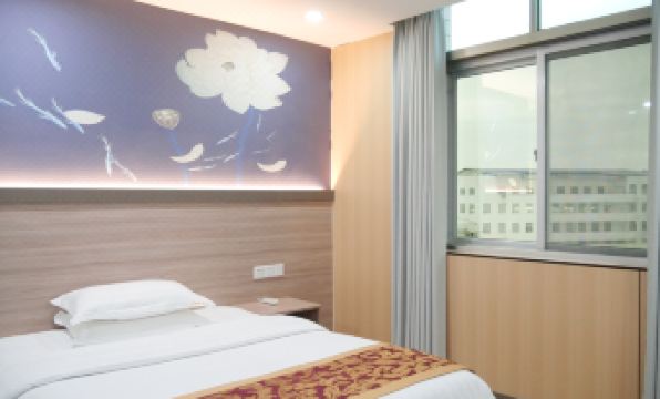 Xinglongxin Business Hotel