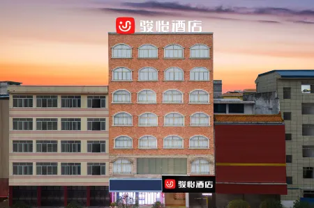 Junyi Chain Hotel Du'an High speed Railway Station Branch