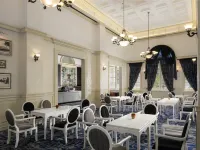 Grand City Hall Hotels in Kesawan