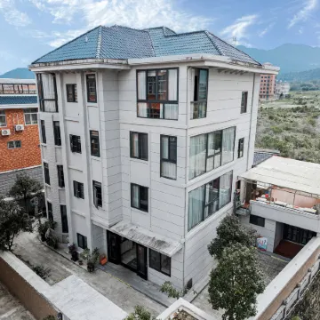 Xincheng Xiaoyuan Homestay