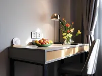 如家商旅酒店（烏魯木齊市政府南湖廣場地鐵站店） 鄰近華凌國際珠寶玉器城的酒店