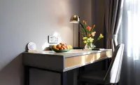 Homeinn Selected Hotel (Urumqi Municipal Government Nanhu Square Subway Station) Hotel a Hong Shan