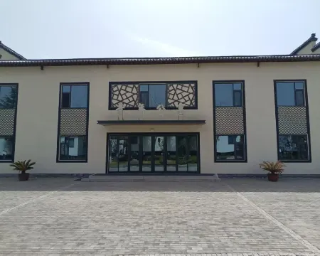 Dihua City Youth Apartment Hotels in Danfeng