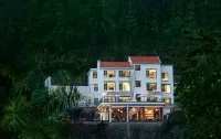WILDWOOD VALLEY Hotels in Mangshi
