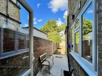 Clarence House Hotels in Waltham Forest