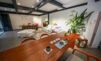 Lanwu X-Space Guesthouse (Huangshan Xixinan Ancient Village Branch)