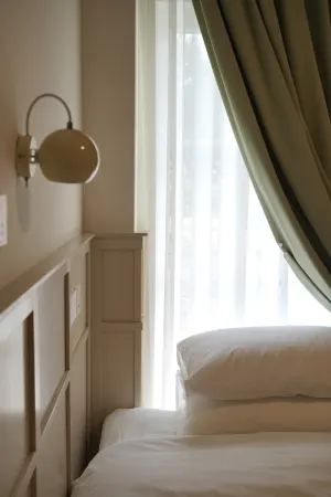 Blue House Country Lodge Отели рядом с достопримечательностью «Anji Yaojia Courtyard»