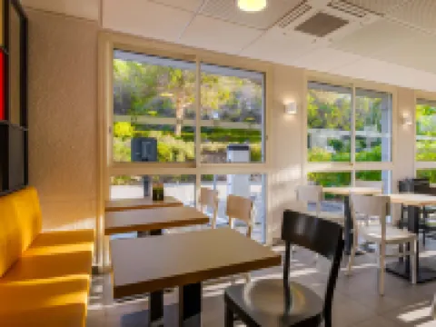 B&B Hotel Antibes Sophia Antipolis Hotels in Biot