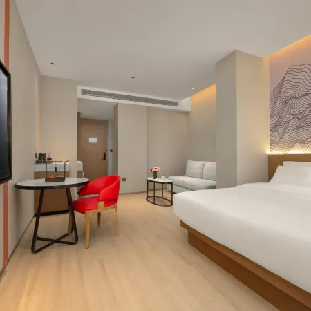 Wenzhou Pingyang High-speed Railway Station New Century Mingting Hotel