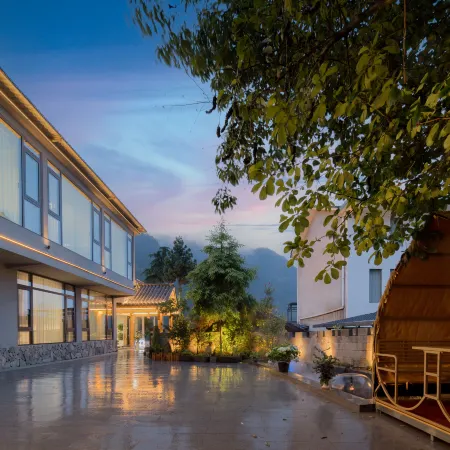 Chunmei Yashe Lodge, cozy and elegant accommodation in the mountain.