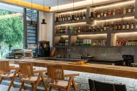 Yu She Home Hotel - bar