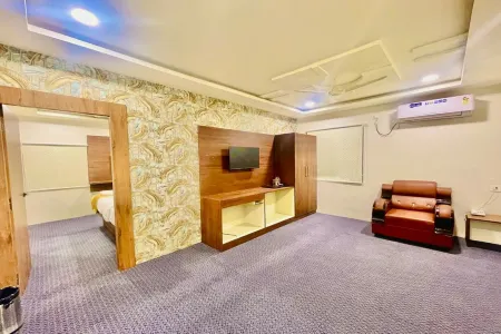 Hotel Eagle Grand Airport Zone