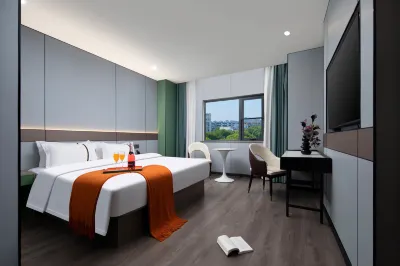 St. Regis Light Luxury Hotel (Yellow Crane Tower Zhongnan University of Economics and Economics) Các khách sạn ở 