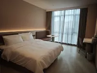 Qingdao Quanyi Homestay (Xinduxin Qingjiang Road Subway Station) Hotel in zona Qingdao Beilingshan Forest Park