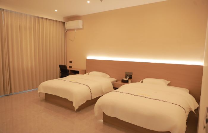 荔浦泊源酒店