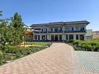 Qialin Huayu Homestay (Jierge Lang)