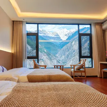 Jisandongzhu Homestay (Meili Snow Mountain Scenic Area) Hotels near Meili Snow Mountain Lookout