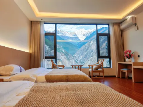 Jisandongzhu Homestay (Meili Snow Mountain Scenic Area) Hotels near Meili Snow Mountain Lookout