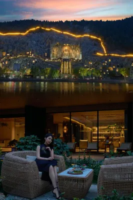 Floral Lux Hotel·Xiangshan Bieyuan Private Soup Resort Hotel