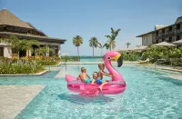 Crowne Plaza FIJI NADI BAY RESORT & SPA by IHG - Beach