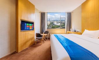 Bijiashan Apartment (Shenzhen Sports Center Yinhu Subway Station Branch)
