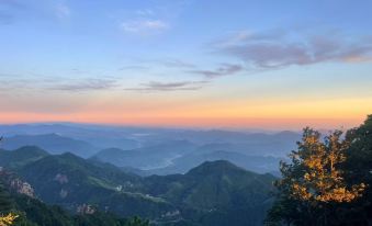 Jiuhuashan Liuru · Yunjian Garden Guesthouse (Roushen Treasure Hall Scenic Area Branch)