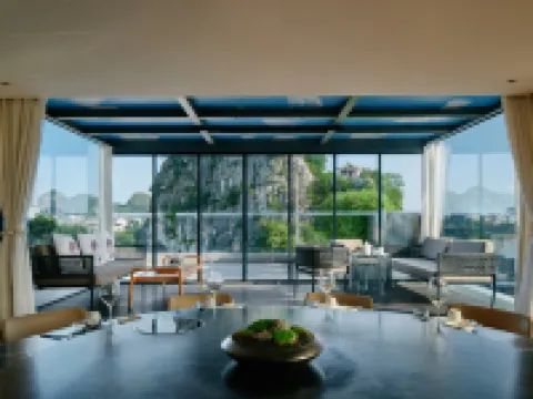 SYYF Li River Landscape Courtyard Hotel( Elephant Trunk Hill and Two Rivers & Four Lakes) Hotels in Guilin