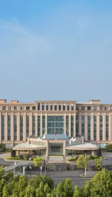Hongshan Hotel Hotels near Wuhan University of Technology (Nanhu Campus)
