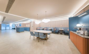 Hanting Shanghai Bund World Metro Station Hotel