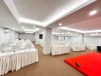 Ban Ban Hotel