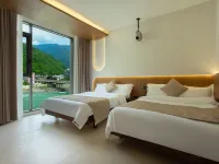 Luding Dadu Tingfeng Homestay (Luding Bridge Scenic Area) Hoteles en Condado de Luding