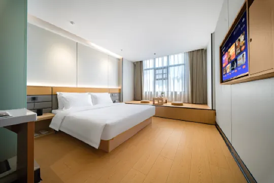 Manzhou Hotel (Pingjiang Bus Station Outlet)