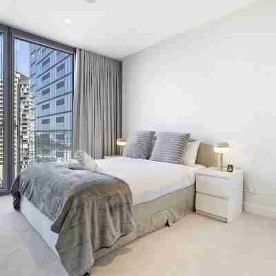 CBD Luxury| 1BR Harbour Views & Premier Facilities Rooms