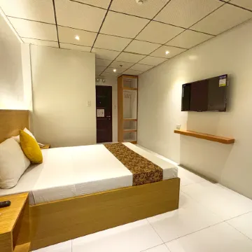 LuxeLite Suites Pasay
