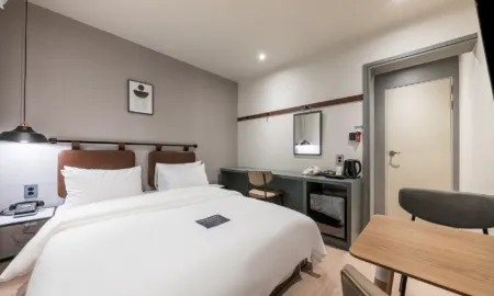 POHANG MANSION 6 HOTEL Отели рядом с достопримечательностью «Пхоханский университет науки и технологии»