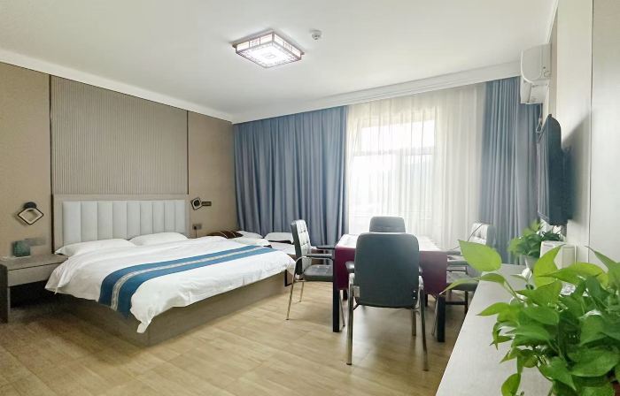 Yijia Health Hotel