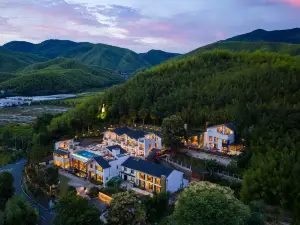 Дэцин: топ-50 в категории «Бутик-хостел семейного типа»