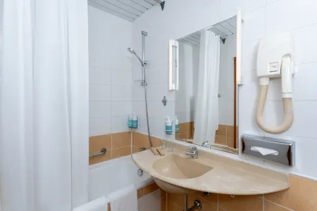 Novotel Москва Центр Отели рядом с достопримечательностью «Останкинская Телебашня»