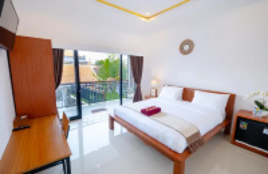 Crystal Flow Guest House & Apartment Canggu