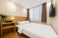 Elong Wanguo Hotel (Dalian Jinma Road Light Rail Station Store) - 3-نجوم