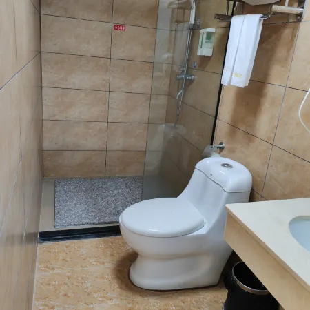 Yangchun Fu Business Hotel