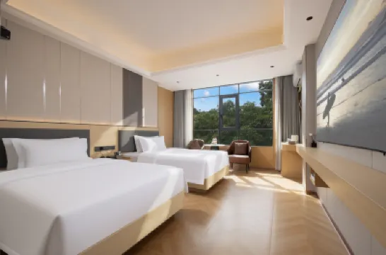 Baoting Cloud Smart Hotel (Qixian Cultural Square) Hotels in Baoting Downtown