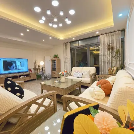 Aranya Golden Coast · Romantic Utopia Seaview Guesthouse