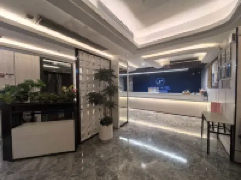 Shenzhen Futian Huaqiang South Feiyuan Hotel