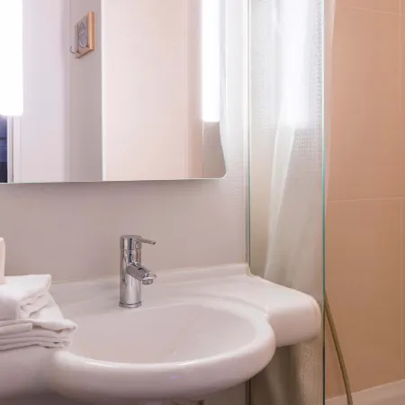 B&B HOTEL Troyes Barberey Hoteles en Aube
