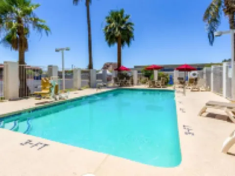 Tempe, AZ – Phoenix Airport – Priest Dr Hotels in Tempe