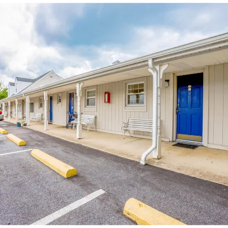 Relax Inn By OYO Natural Bridge I-81