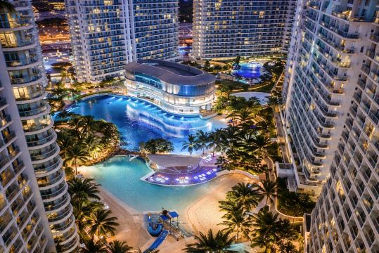 Grand Caliya Staycation by Azure Hotels in Paranaque